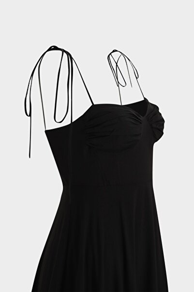 Açelya Okcu Premium Fırfır Detaylı Askılı Vual Maxi Kadın Elbise