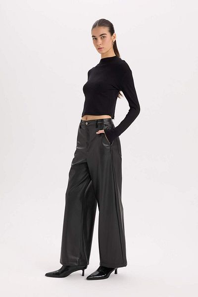 DeFacto Pantaloni de iarnă din piele artificială Culotte, cu buzunare, talie înaltă, picior lat D9372ax24au