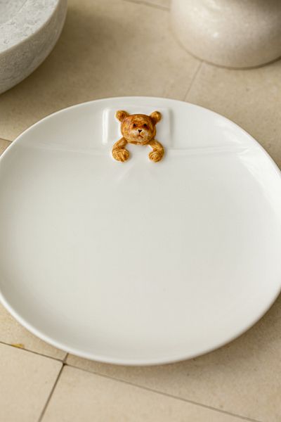 Anadolu Saray White Ceramic 19cm Sweet Handmade Cake Plate - Lying Bear Shaped Breakfast