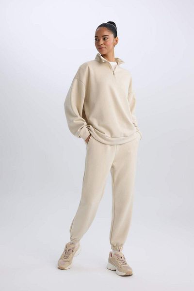 DeFacto DeFactoFit Standard Fit Pantaloni de sport lungi și subțiri Jogger cu buzunare Talie elastică E3546AX24WN