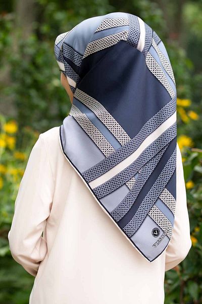Vissona 100% mătase twill cu model geometric Indigo - culoare crem 90x90 eșarfă formă de plantare: cusut manual