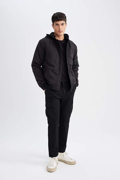 DeFacto Ελαφρύ παλτό Bomber Slim Fit - Αποσπώμενη κουκούλα, με φερμουάρ, διπλή τσέπη C5908ax24wn