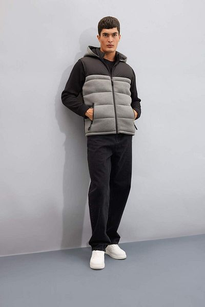 DeFacto Жилетка с тесен джоб Slim Fit Color Block Качулка с цип C5025Ax24Wn