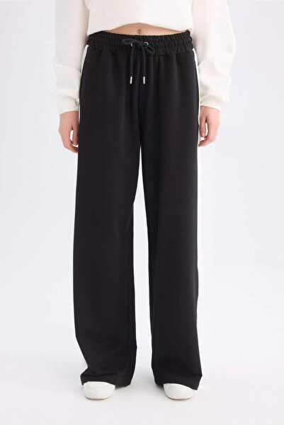 DeFacto Coool Wide Leg Geniş Bol Paça Eşofman Altı Geniş Paça Beli Lastikli Bağcıklı Şeritli D4764AX24AU