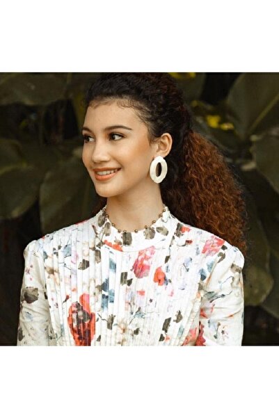 Chiara Earrings In White El Yapımı Küpe