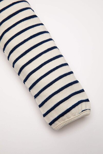 DeFacto Βρεφικό κοριτσάκι με κουμπιά με μαλακό γούνινο ριγέ φούτερ D4963A524WN