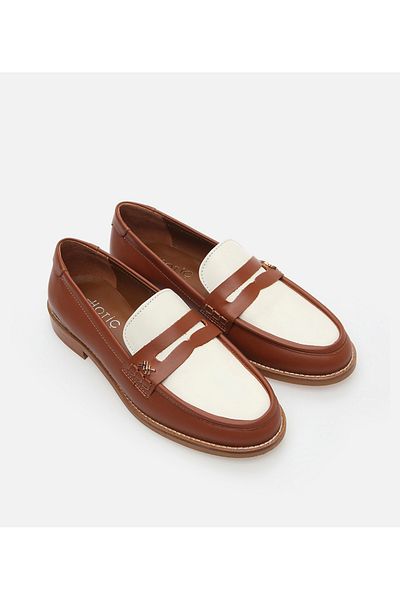 Hotiç Mocasini de damă din piele bronzată