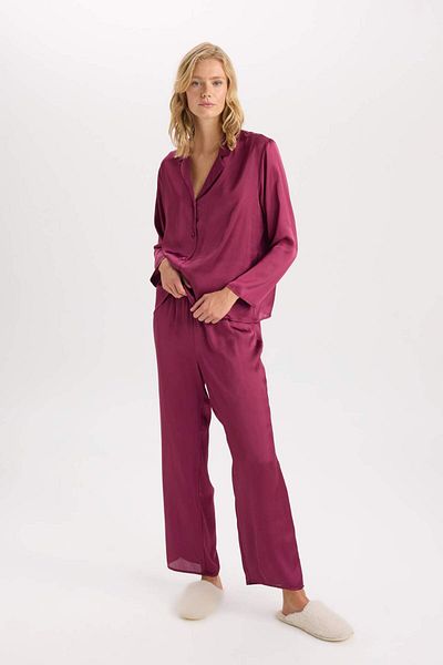 DeFacto Pyjama-Anzug Basic Plain Satin Langarm-Oberteil mit elastischem Bund unten – Fall in Love D6940AX24AU