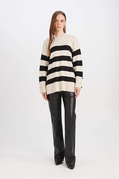 DeFacto Regular Fit Crew Neck Button Striped Knitwear Sweater Tunic D2443Ax24Wn