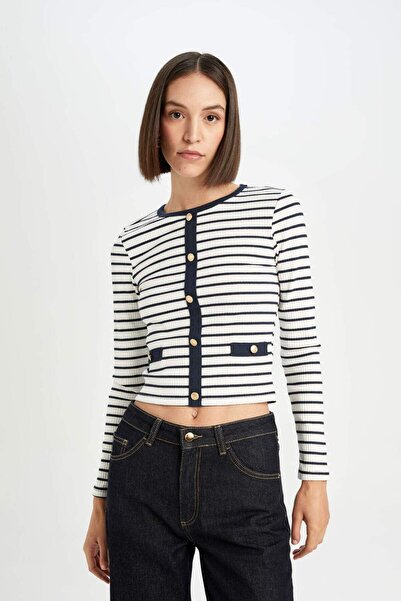 DeFacto Slim Fit Dar Kesim Bisiklet Yaka Çizgili Düğmeli Smart Fitilli Kaşkorse Uzun Kollu Tişört D5115AX24A