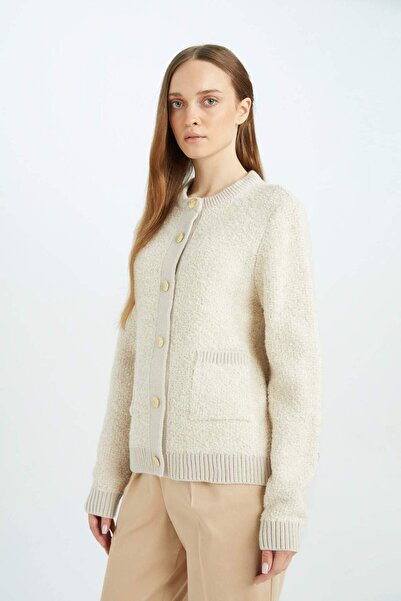 DeFacto Regular Fit Bisiklet Yaka Basic Düz Düğmeli Triko Hırka D1151AX24WN