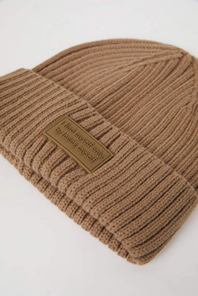 DeFacto Kadın Suni Deri Etiketli Fitil Örgülü Bere A6334AX24WN