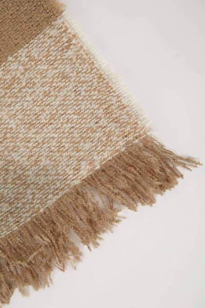 DeFacto Kadın Kareli Püsküllü Atkı A6639AX24WN