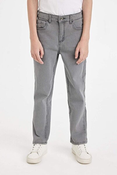 DeFacto Erkek Çocuk Straight Fit Düz Paça Cepli Gri Basic Düz Jean Pantolon C3697A824WN