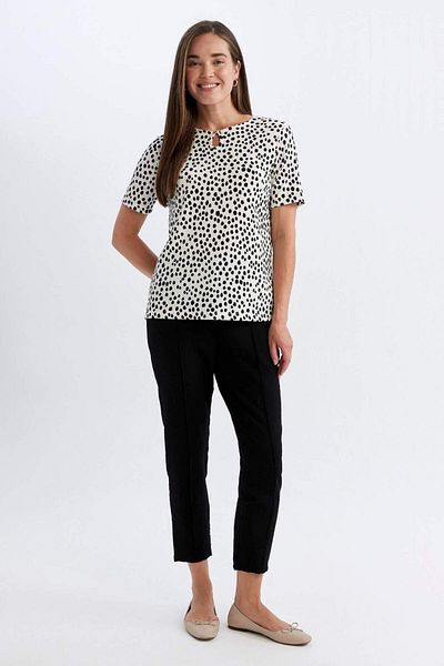 DeFacto Tricou cu mânecă scurtă cu mânecă scurtă, cu decolteu rotund, cu ajustare normală D4595AX24HS