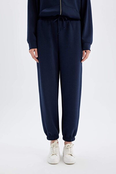 DeFacto Standard Fit Jogger Sweatpants Skuba Diving Fabric with Elastic Waist Leg Pockets C6857Ax24Au