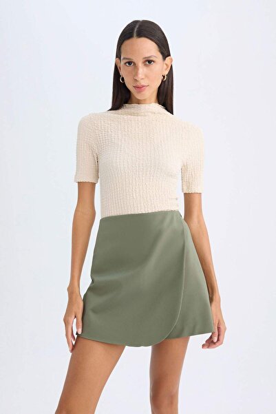 DeFacto Slim Fit Slim Fit Μισό ζιβάγκο με κοντομάνικο μπλουζάκι D7594AX24AU