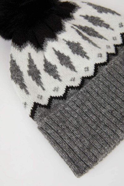 DeFacto Kadın Jakarlı Ponponlu Bere C6636AX24WN