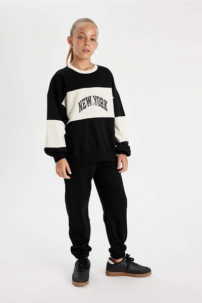 DeFacto Black Oversize Printed Girl's Sweatshirt - Crew Neck D1105A824Au