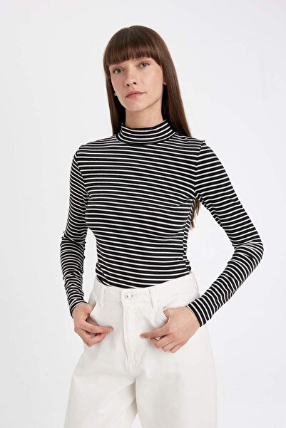 DeFacto Slim Fit Dar Kesim Yarım Balıkçı Yaka Çizgili Uzun Kollu Tişört D4985AX24AU