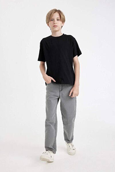 DeFacto Chlapecké základní černé tričko Regular Fit Crew Krk s krátkým rukávem D8471A8Ns