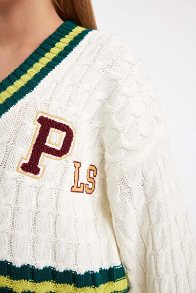 DeFacto Dívčí školní standardní pletený svetr s výstřihem do V C9669A824WN