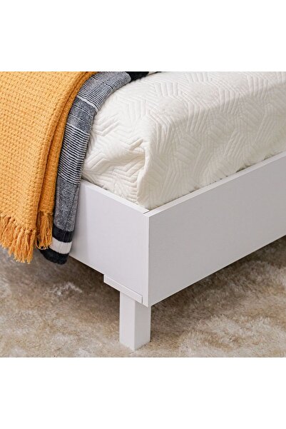 Danube Home Brooklyn 180x200 King Bed - White L224.2xW185.8xH100.8cm