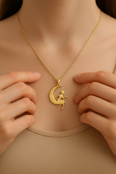 SNGL ACCESSORİES Altın Renk Ay ve Peri Figürlü Kolye