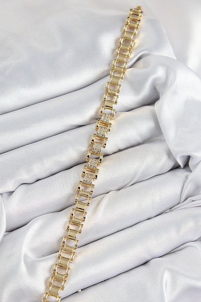 Clariss Brass Zircon Stone Partial Model Gold Color Women's Bracelet