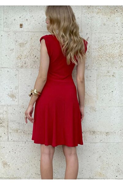 MSN Viskon Kumaş V Yaka Vatkalı Eteği Kloş Elbise -3678-Kırmızı