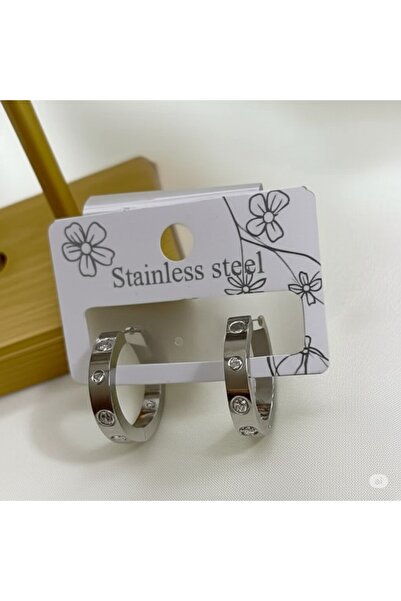 FAMEMUS ACCESSORY أقراط دائرية صغيرة من الفولاذ مع تفاصيل لولبية