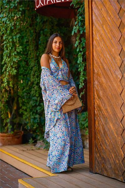 Miss Boheme Pink Color Silk Pants Crop Kimono Triple Set