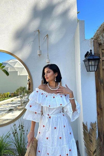 modamtn Red Elastic Shoulder Embroidered Dress