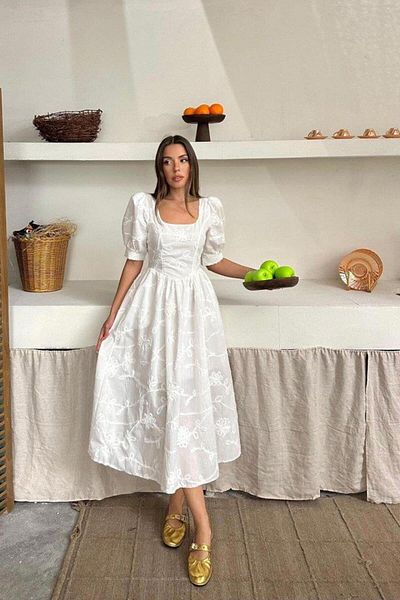 modamtn White Balloon Sleeve Embroidery Dress