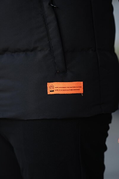 ByTrend Φουσκωτό παλτό με αποσπώμενη κουκούλα και γούνινο επένδυση PLDP 2911-BY_50453-1