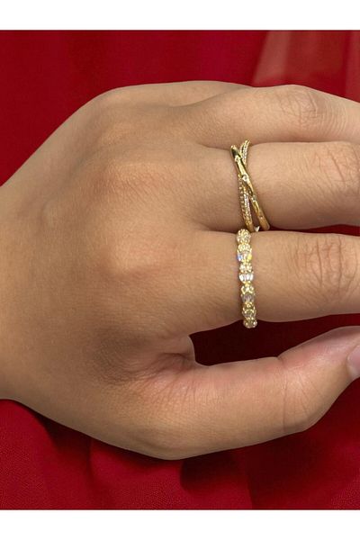 MUTENA Steel 2 Thin Minimal Rings with Stones - Steel 2 Thin Rings with Stone Detail