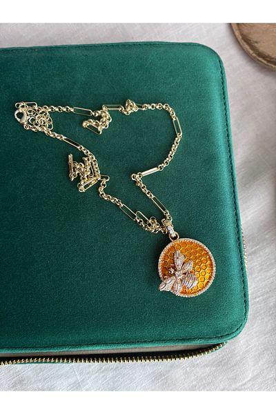 Miltonia قلادة طويلة من قرص العسل النحل