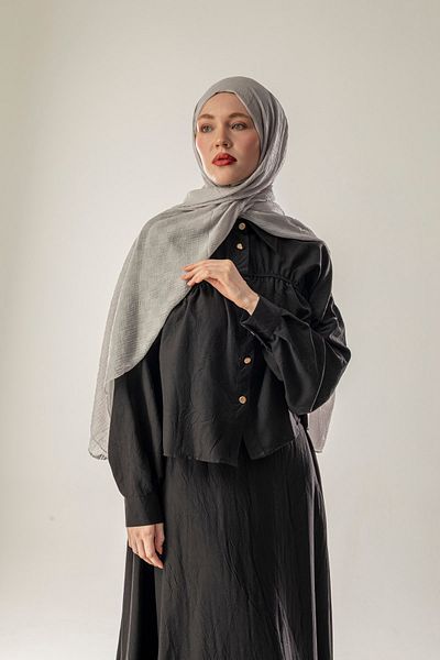 FLEUR SOİE شال موسلين رمادي فاتح بنمط داما