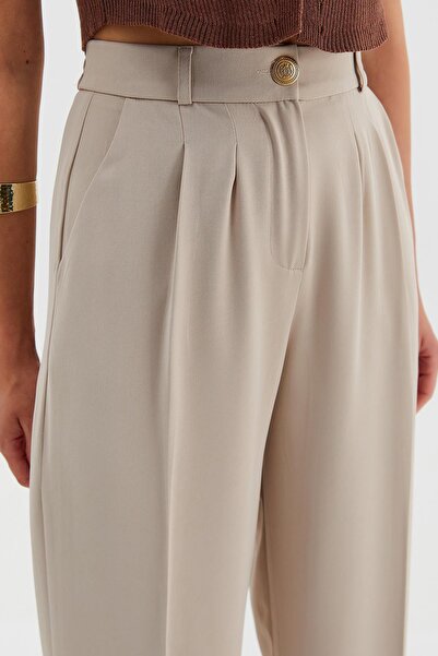 Nish&Chic Pleated Trousers with Elastic Back