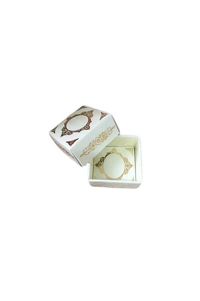 TT Tahtakale Toptancıları Complete Carton Box Palace Pattern Gold Gilding 4X4X2 cm (50 Pieces) Cream