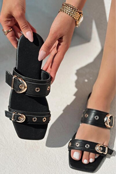 I Love Shoes شبشب نسائي مسطح من الجلد غير اللامع بإبزيم أسود من Sylem