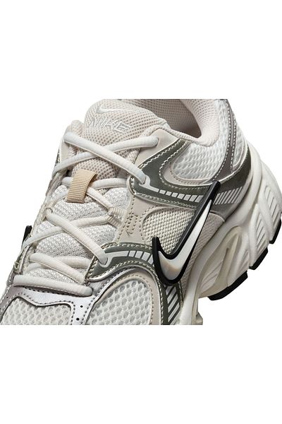 Nike Women's Sports Shoes Casual W V5 Rnr Women's Sneaker Casual Shoes