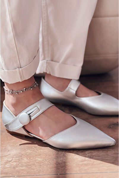 I Love Shoes Peronsa Matte Leather Silver Button Detailed Ballerinas