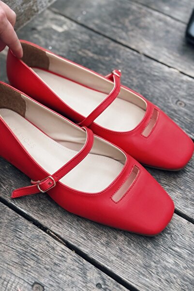 I Love Shoes Lufora Matte Leather Buckle Detailed Red Women's Ballerinas