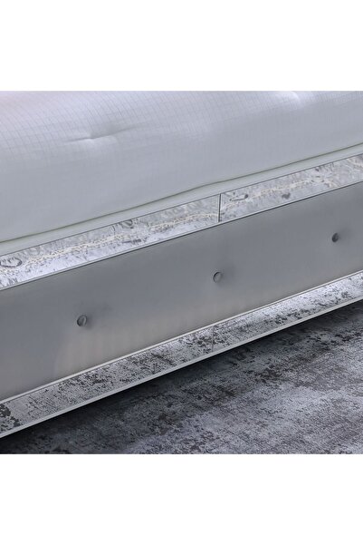 Danube Home Ezekiel 180x200 King Bed - White/Silver L201xW193xH121cm