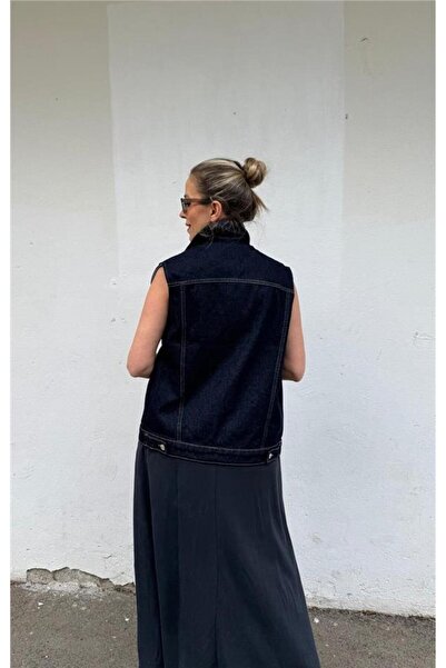 LEVURE Button Detailed Denim Vest