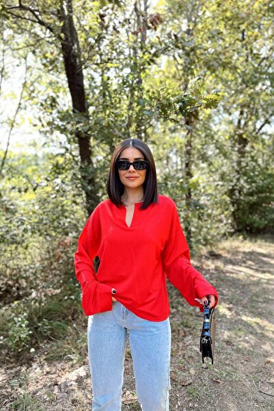 NEW LAVİVA Kadın Kırmızı Uzun Kol, Duble Manşet, Yırtmaçlı Yaka, Salaş Sweatshirt Bluz