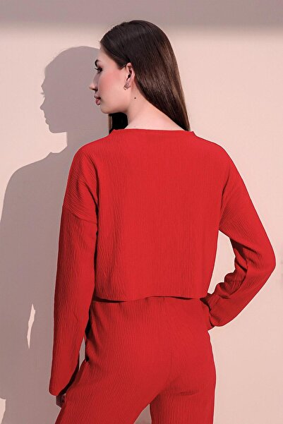 NEW LAVİVA Kadın Kırmızı Uzun Kol Kendinden Dokulu Cepli Crop Sweatshirt, Salaş Kesim Bluz