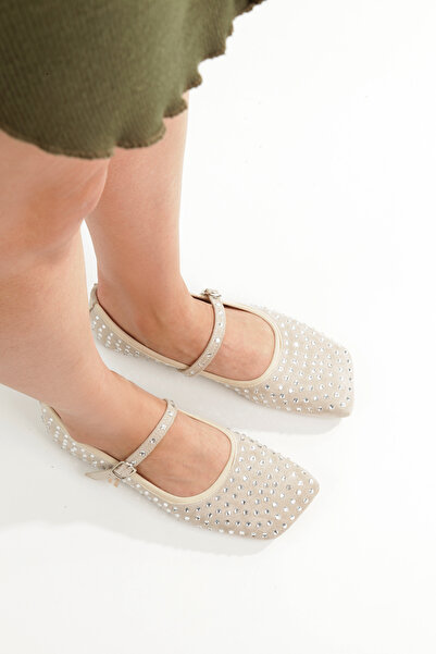 Ayakkabı Podyumum '' SALİHA '' Ten Süet Geniş Yamuk Burunlu Ortapedik Taşlı B...