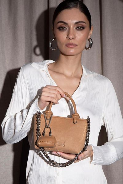 Sisley Women's Hand and Crossbody Bag Sly195 - Camel
